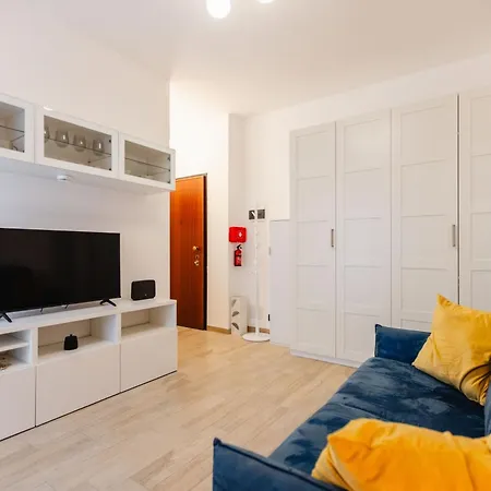 Apartament Bacio Di Velluto Vicino Metro Mediolan